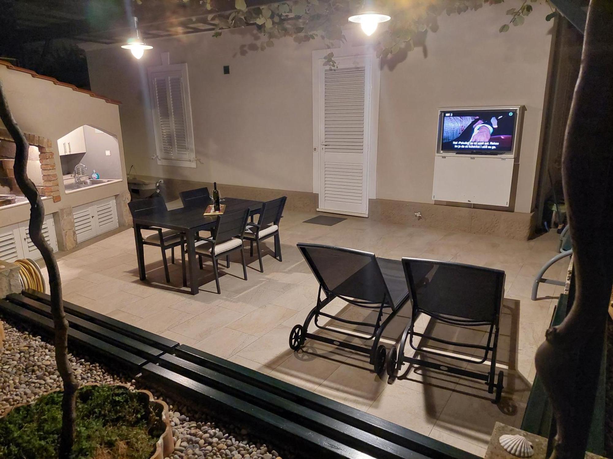 Chill Apartment Ragusa Esterno foto